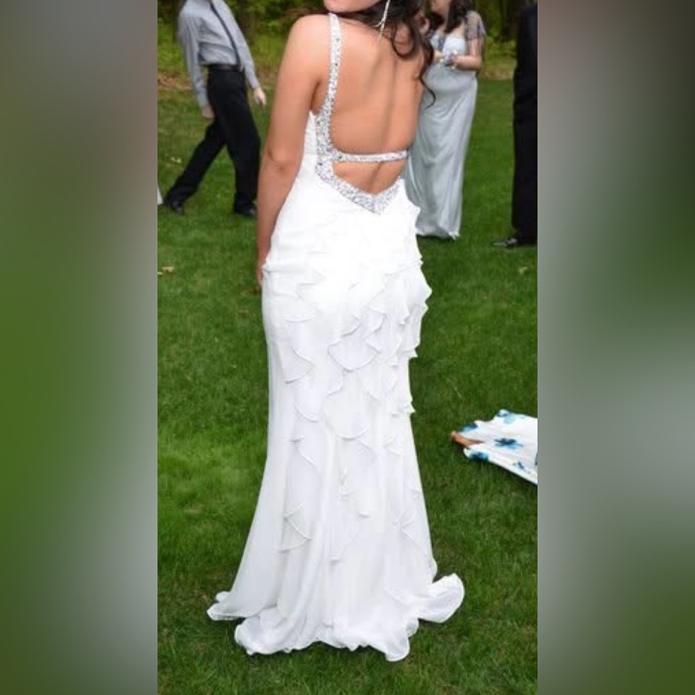 Faviana Couture White Prom Dress Size Women’s 8 - Picture 5 of 13